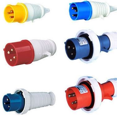 Industrial_and_multiphase_power_plugs_and_sockets